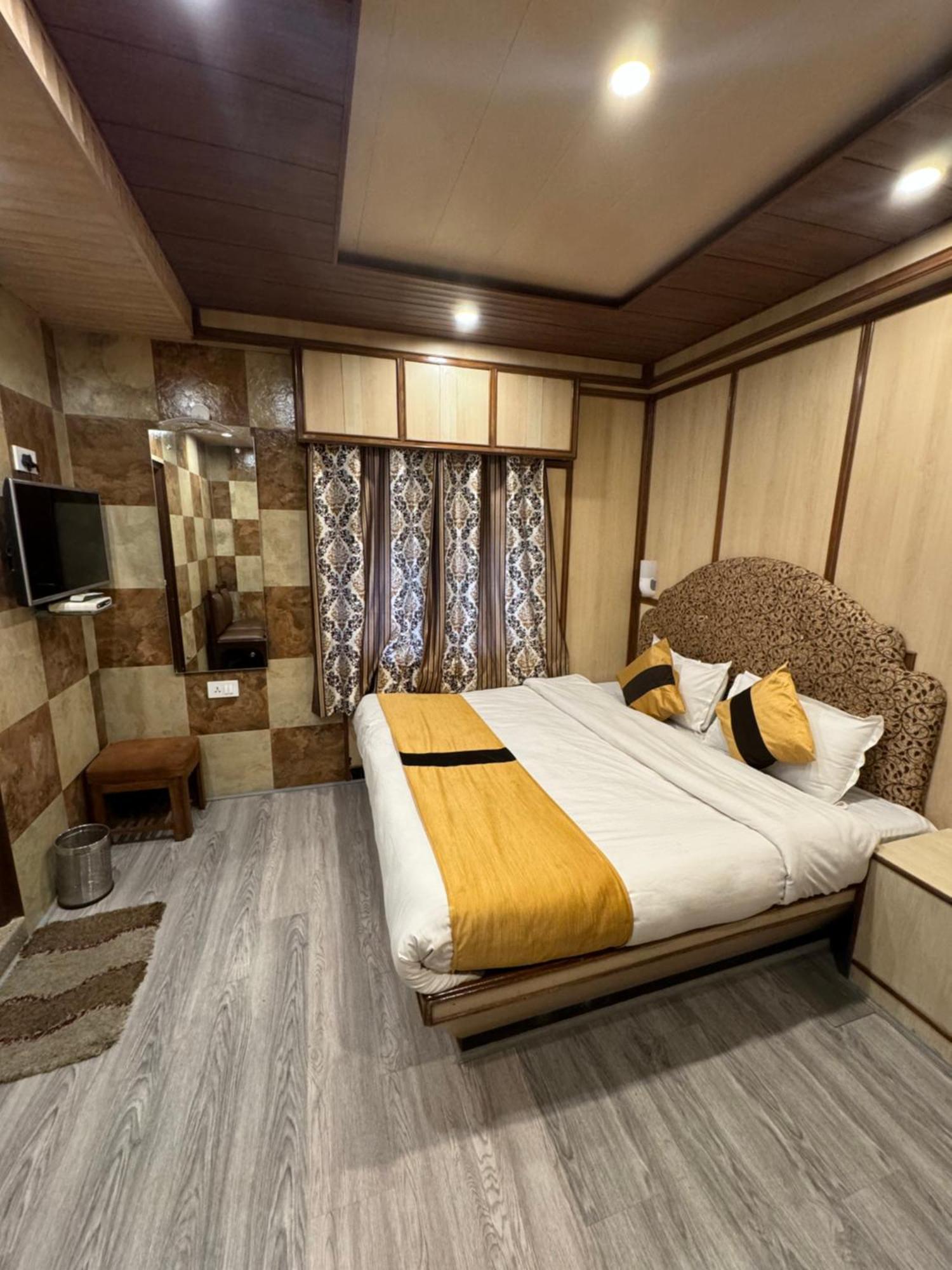 Hotel Victory 심라 외부 사진